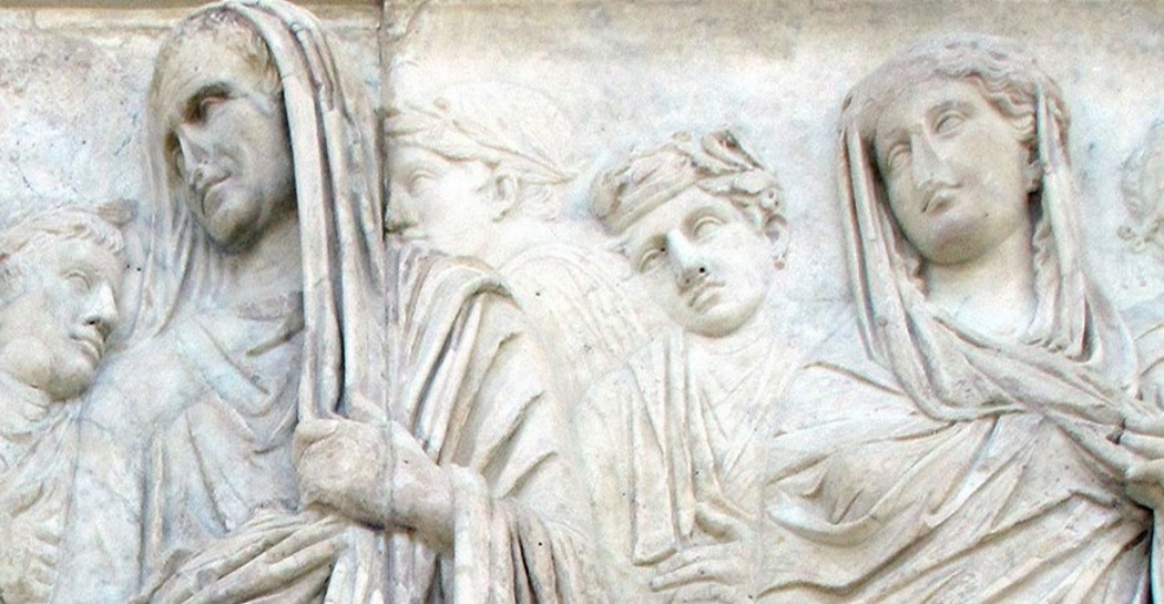 Ara Pacis, particolare dalla processione c.d. meridionale: Agrippa e Giulia (?)