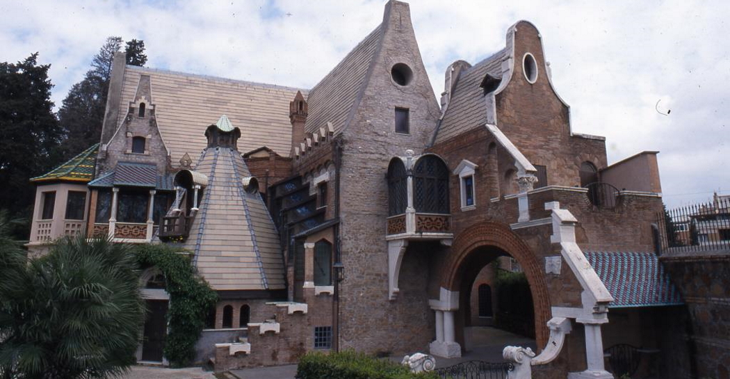 La Casina delle Civette, villino, Villa Torlonia - Architetti: Giuseppe Jappelli / Enrico Gennari / Venuto Venuti / Vincenzo Fasolo - Artisti: Duilio Cambellotti / Paolo Paschetto / Umberto Bottazzi - Inv. VT 6920 La Casina delle Civette, villino, Villa Torlonia - Architetti: Giuseppe Jappelli / Enrico Gennari / Venuto Venuti / Vincenzo Fasolo - Artisti: Duilio Cambellotti / Paolo Paschetto / Umberto Bottazzi - Inv. VT 6920